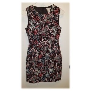 Sleeveless Floral Embroidered Dress